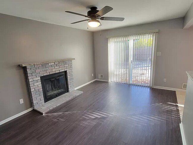 Building Photo - 9 Kiwi Loop