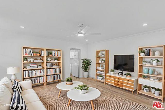 Building Photo - 4916 Hazeltine Ave