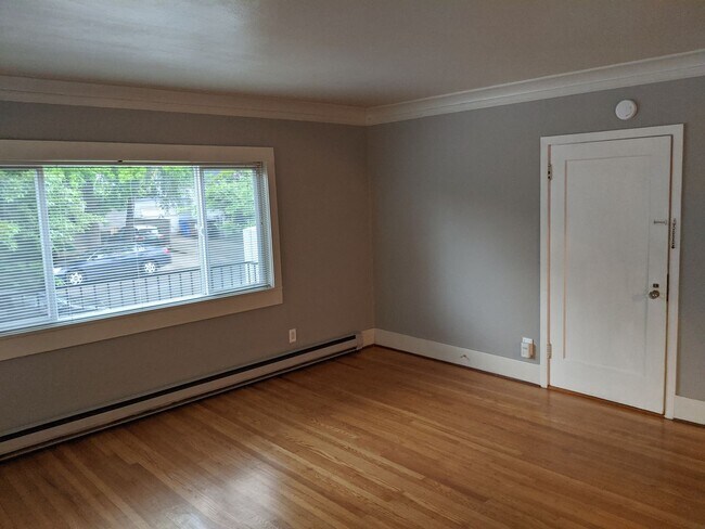 Building Photo - HALPC02