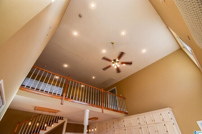 Building Photo - 13593 Riverbend Rd