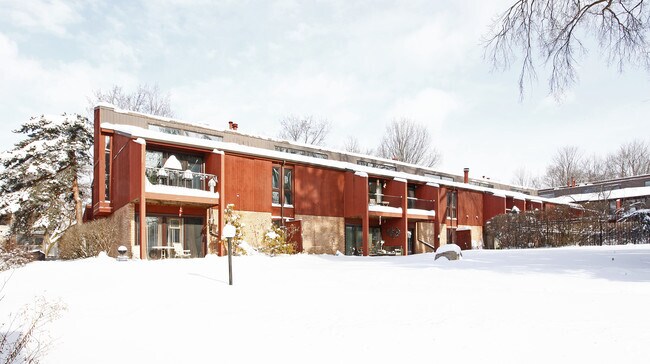Primary Photo - Independence Condos