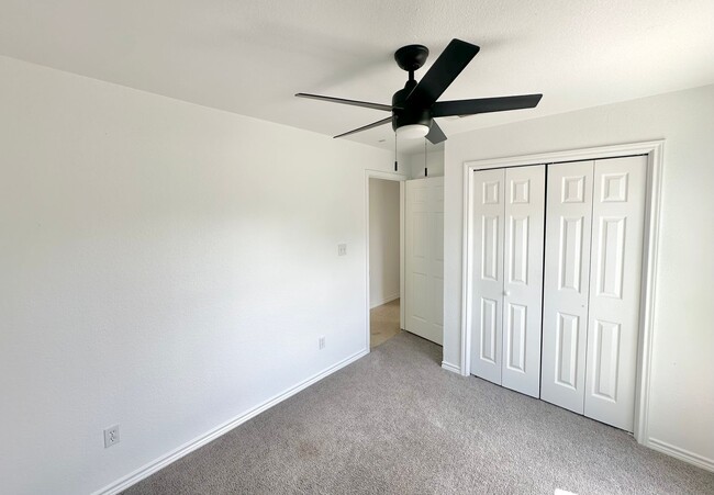 Building Photo - Updated Duplex in Charming Belton Texas!
