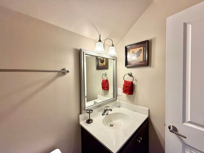 Building Photo - 1616 Doubles Ct