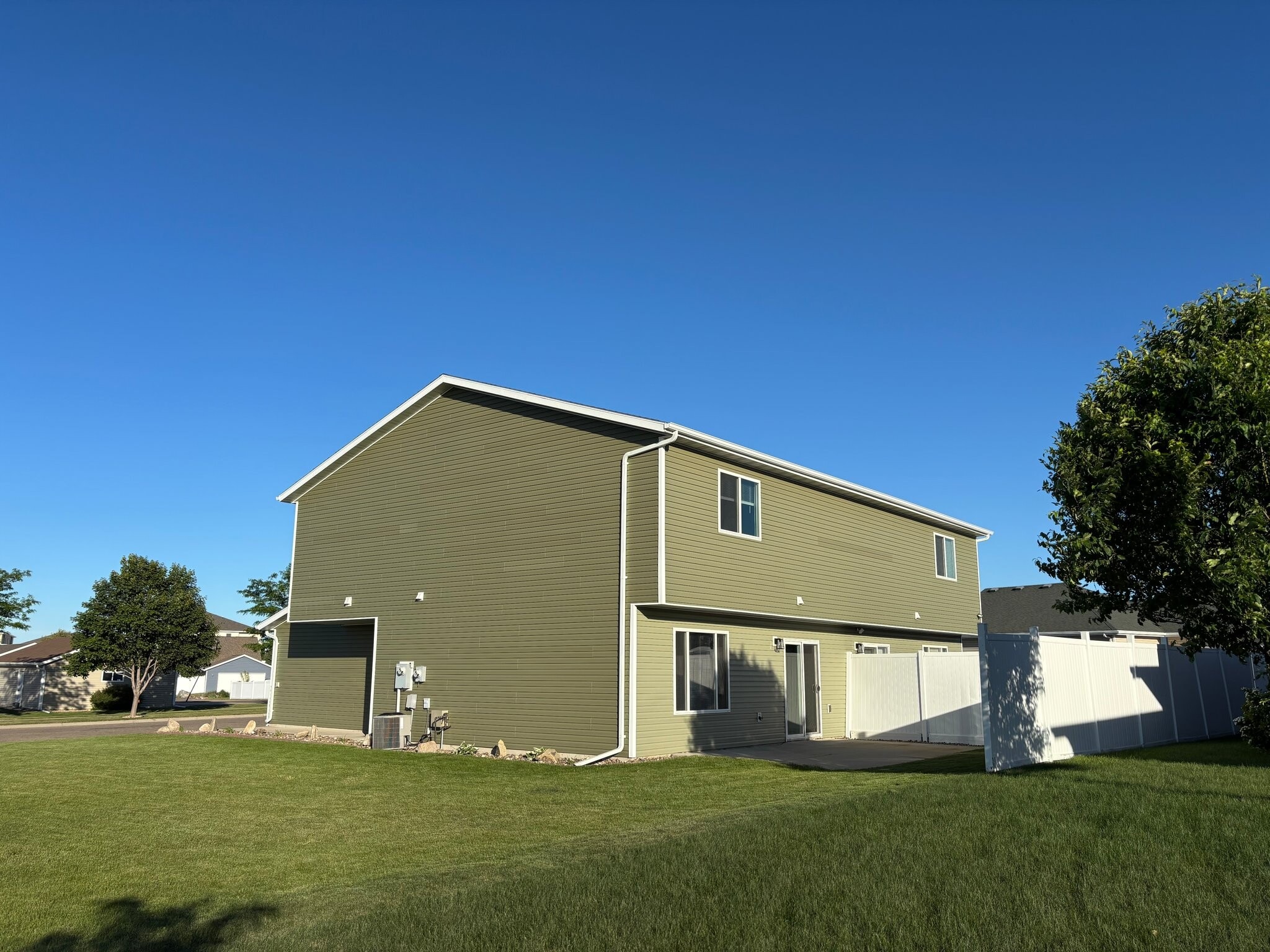 Building Photo - 4918 Souris St