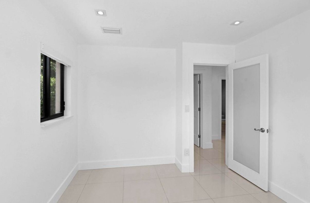 Building Photo - 16930 NW 54th Ave