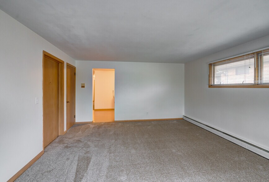 Building Photo - 4909 Ascot Ln