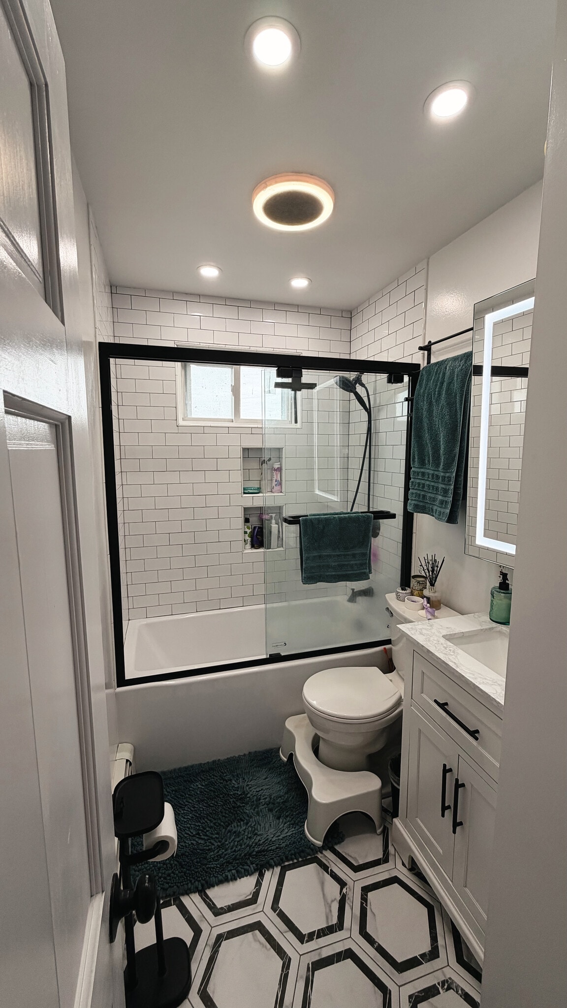 Building Photo - 149 Essex St