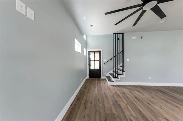 Building Photo - 1113 E Oleander St