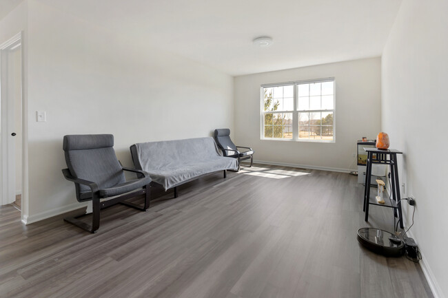 Building Photo - 12520 S Cherry Blossom Blvd