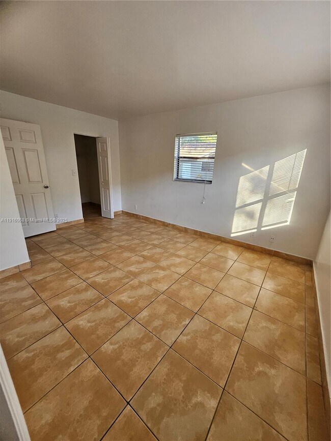 Building Photo - 11570 NW 42nd St