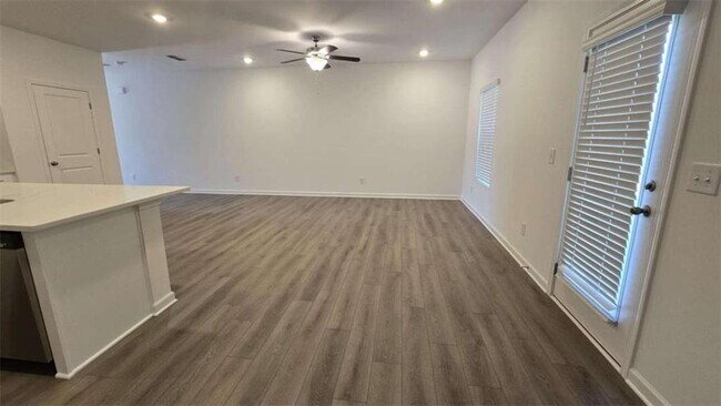 Building Photo - 5399 Allegro Ln