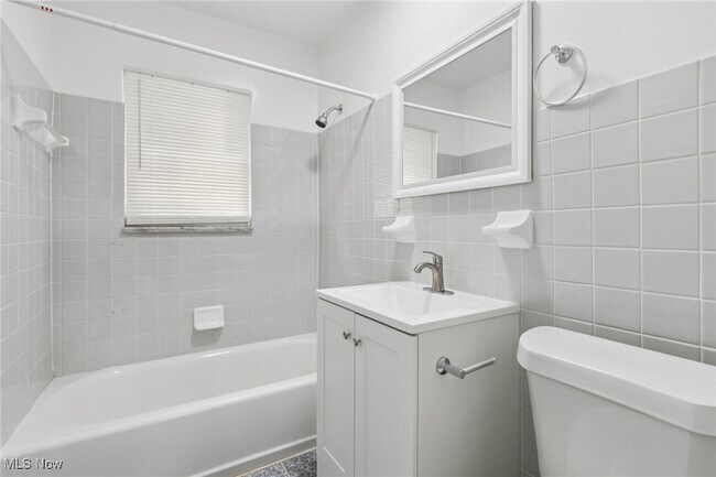 Building Photo - 3279 Warrensville Center Rd