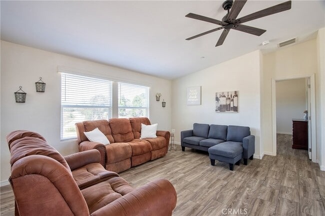 Building Photo - 35890 Meadow Ridge Rd