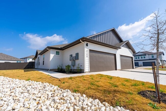 Building Photo - 414 Cross Barn Blvd