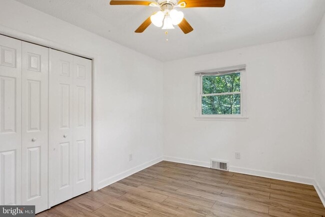 Building Photo - 2652 Collins Ct