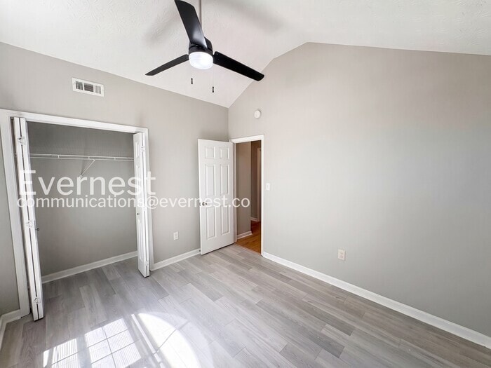 Building Photo - 228 Nina Cir