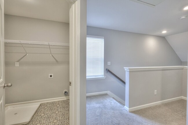 Building Photo - 212 Eusa Cantrell Ln