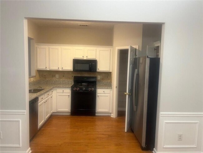 Building Photo - 3809 Dandridge Way NW