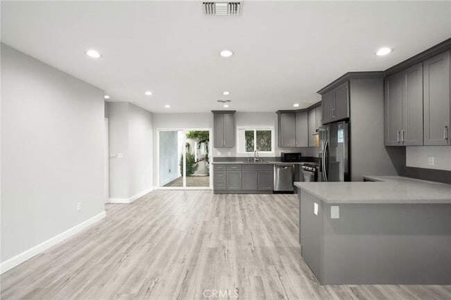 Building Photo - 8225 Ben Ave