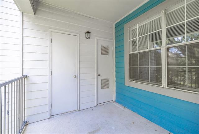 Building Photo - 10505 S I-35 Frontage Rd