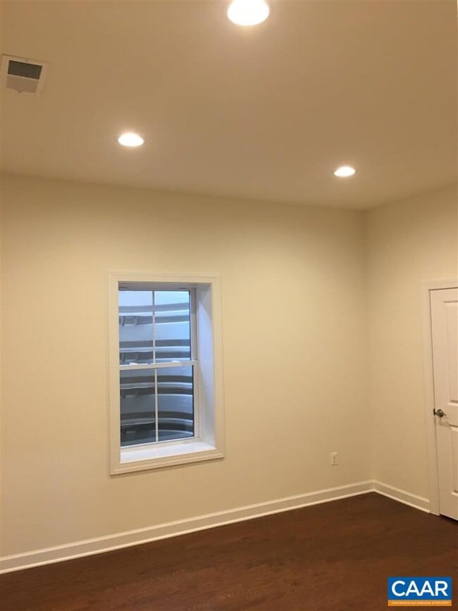Building Photo - 1818 Marietta Dr