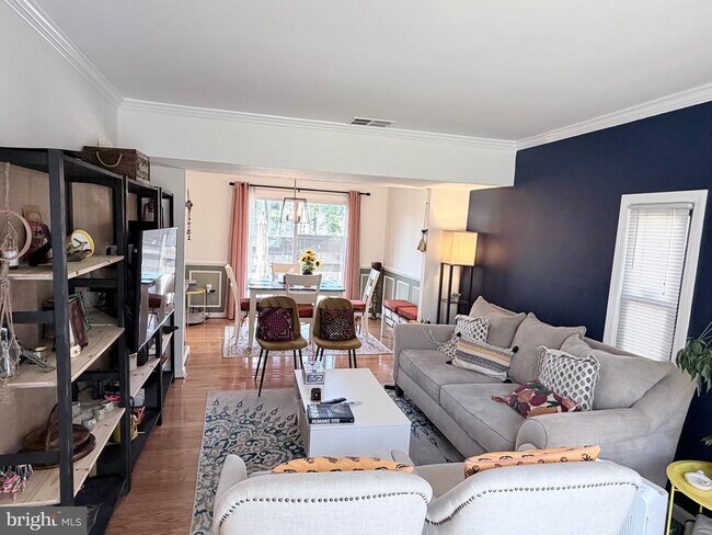 Building Photo - 2254 Covent Gardens Ct