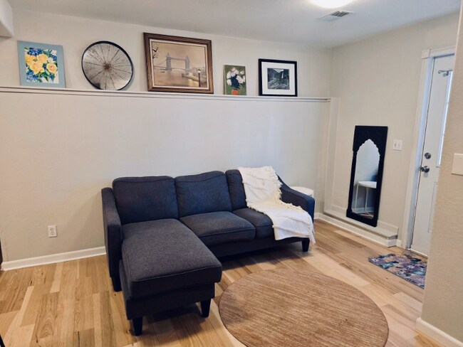 Building Photo - 146 Brooklyn Cir