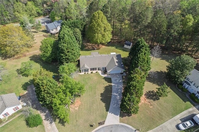 Building Photo - 313 Ridge Hill Cir