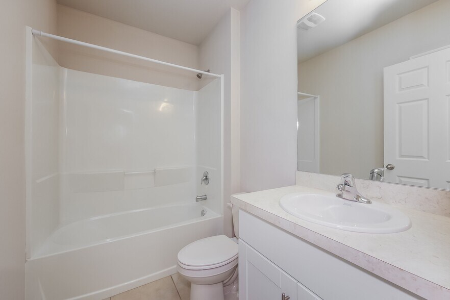 Building Photo - 5365 Shell Mound Cir