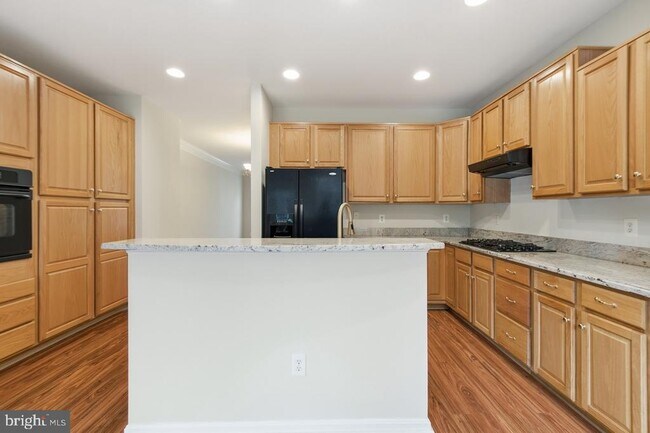 Building Photo - 8108 Dove Cottage Ct