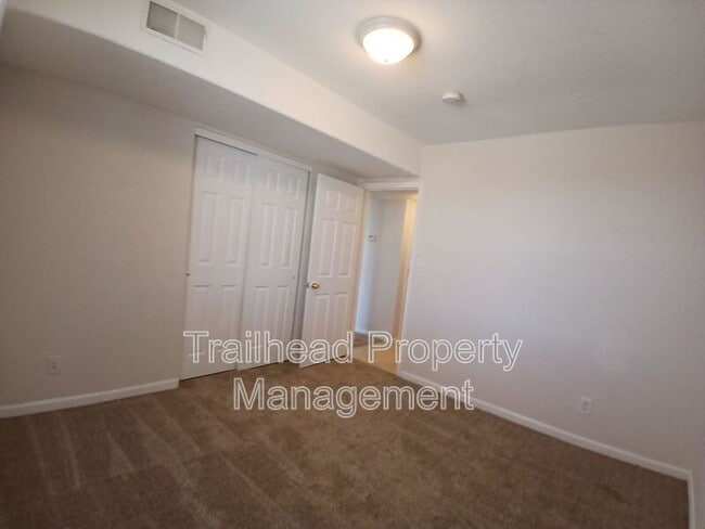 Building Photo - 1100 N Noland Rd