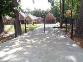 Building Photo - 21722 Tophill Dr