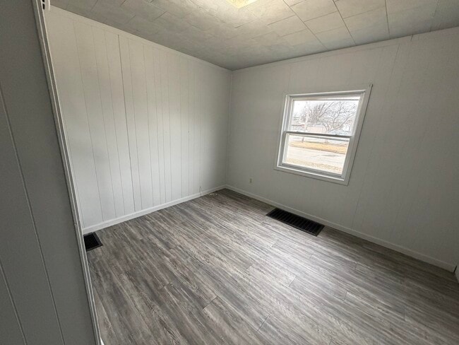 Building Photo - 1002 Williams-W