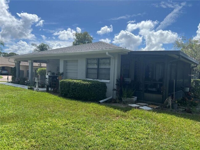 Building Photo - 2104 Hereford Dr