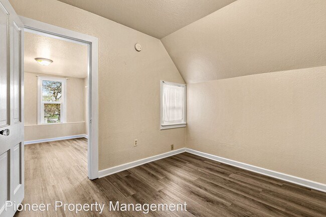 Building Photo - 2 br, 1.5 bath House - 415 E Colorado Ave