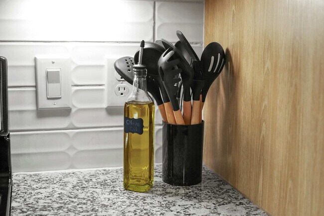 Building Photo - 13701 Montfort Dr