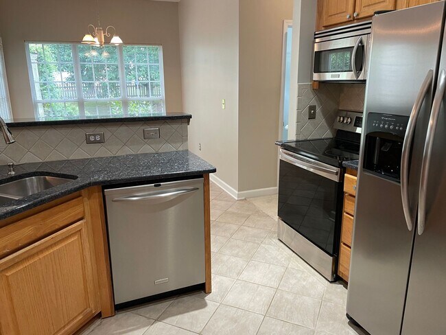 Building Photo - Three Bedroom Ranch Home With Deeded Boat ...