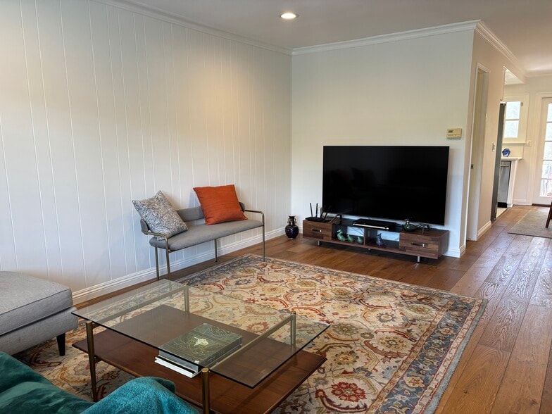 Building Photo - 27912 Ridgecove Ct N