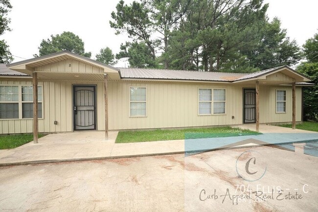 Building Photo - 704 Ellis Ave