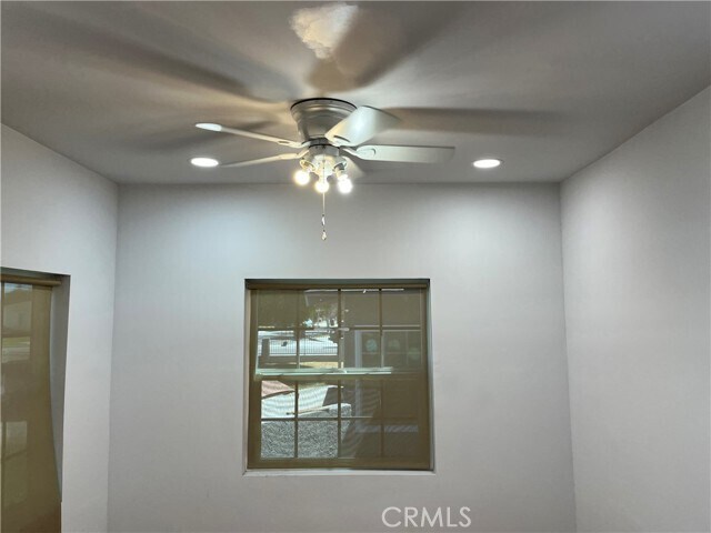 Building Photo - 9358 Claymore St