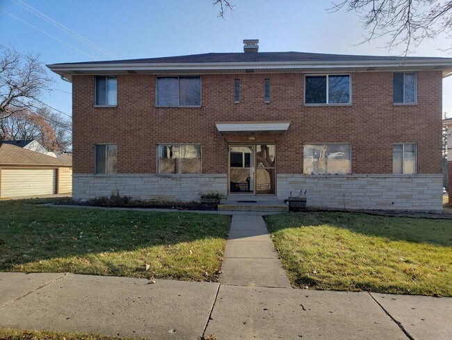 Primary Photo - 2025 W Warnimont Avenue - 2 Bedroom Lower