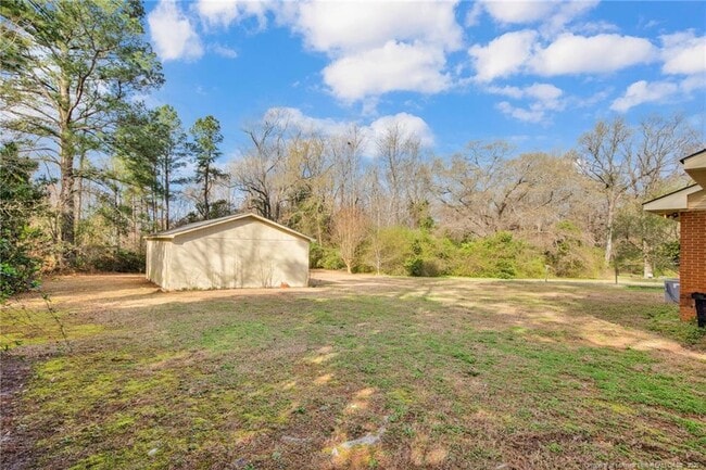 Building Photo - 409 College Dr