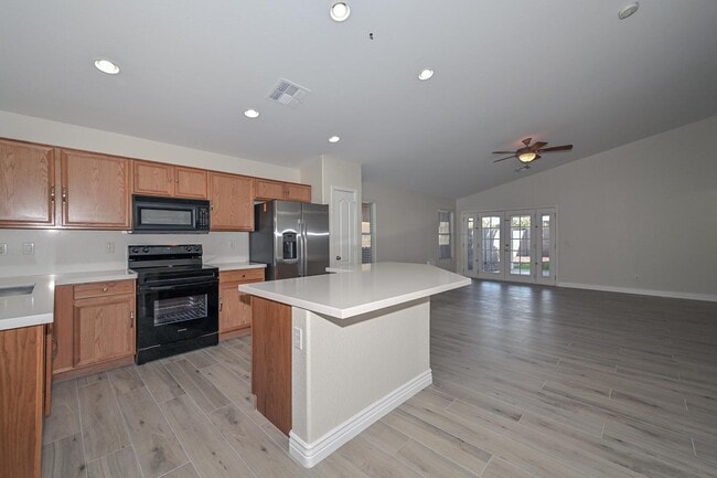 Building Photo - 8119 W Tonto Ln