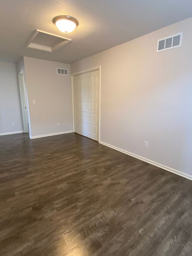 Building Photo - PRELEASEING NOW! NO HIDDEN FEES!! Three Bedroom | Two and a Half Bath Home in Spring Hill