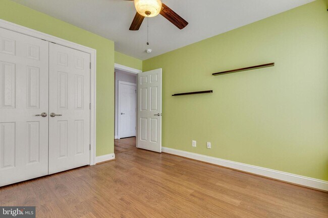 Building Photo - 42668 Keiller Terrace