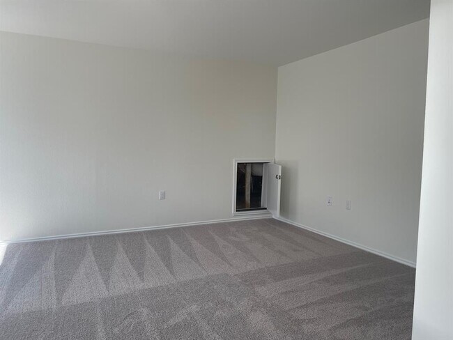 Building Photo - 12620 Anthology St