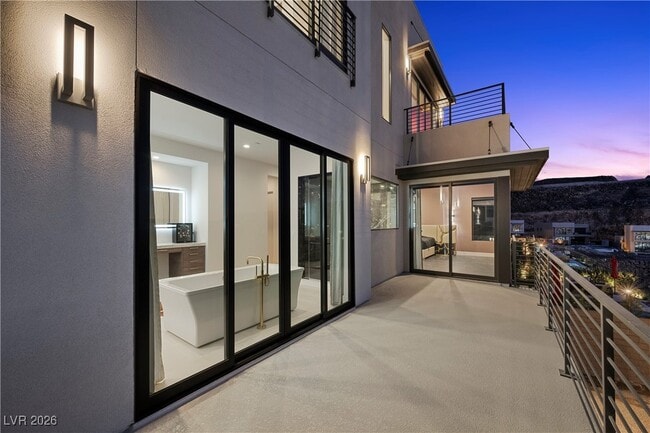 Building Photo - 577 Overlook Rim Dr