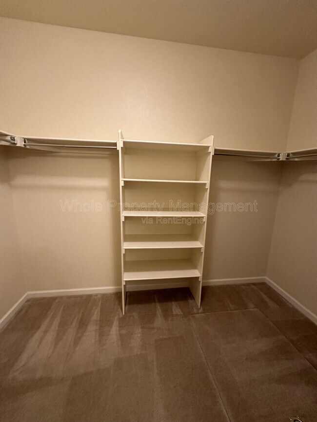 Building Photo - 12555 Monroe Dr