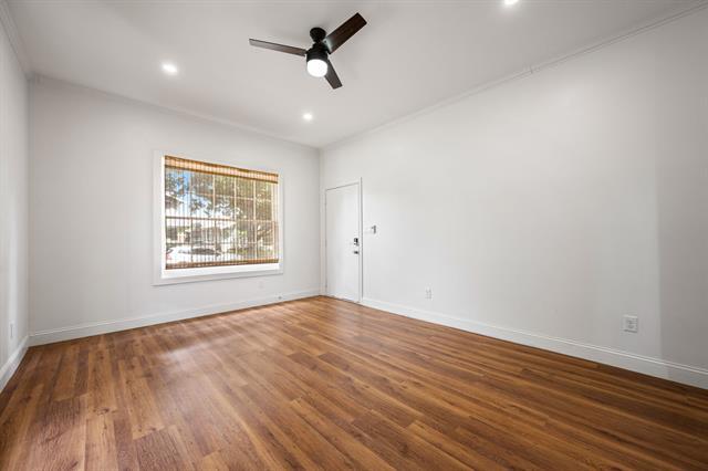 Building Photo - 305 S Willomet Ave
