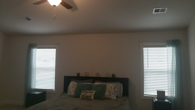 Building Photo - 413 Marietta Ln